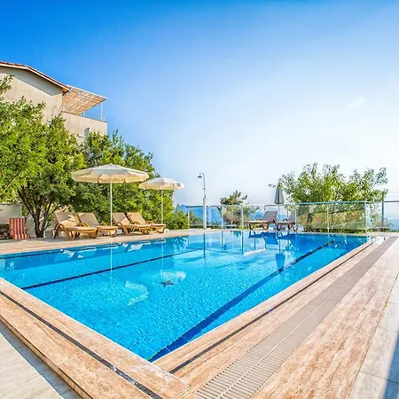 Uzum Kalkan